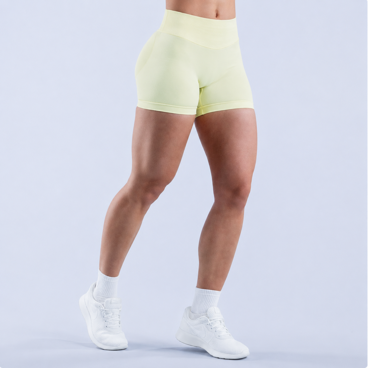 Form shorts pastel yellow