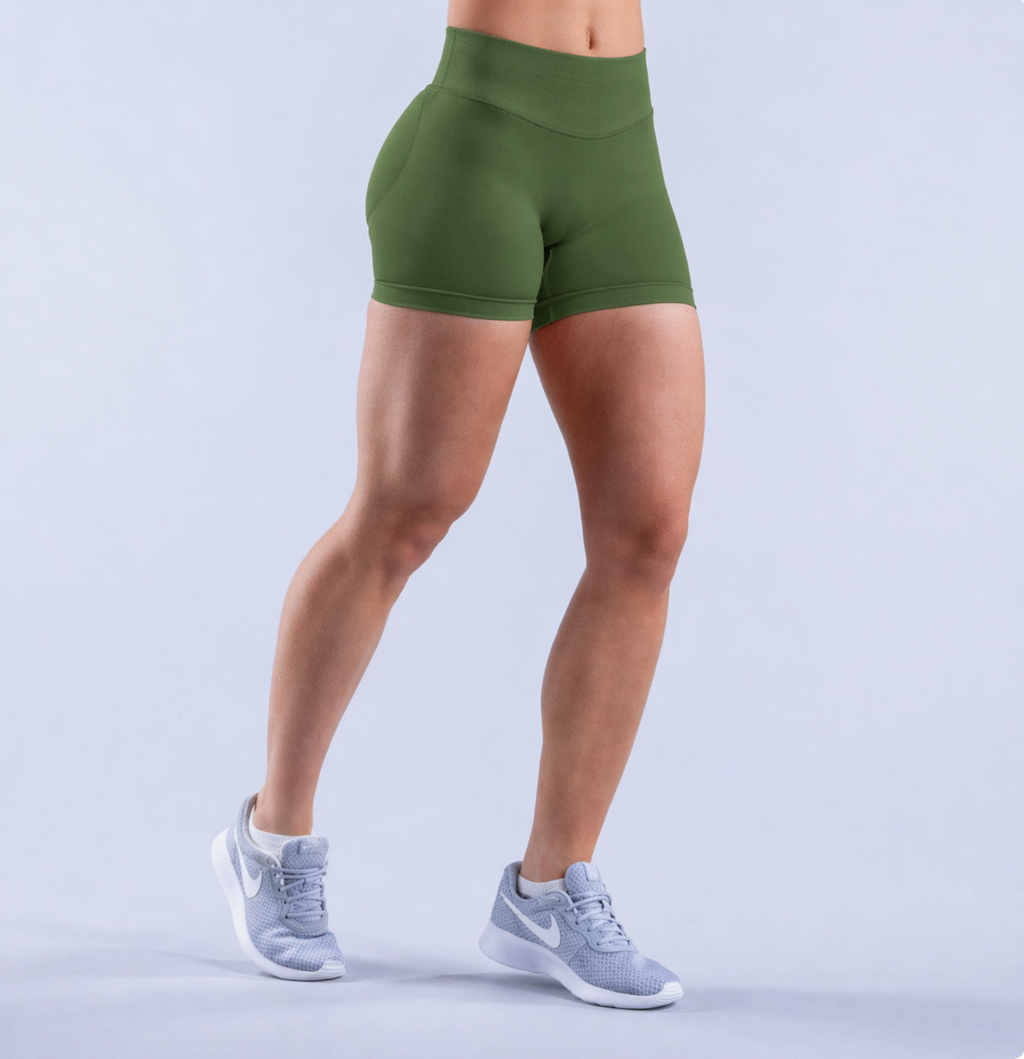 Form shorts green